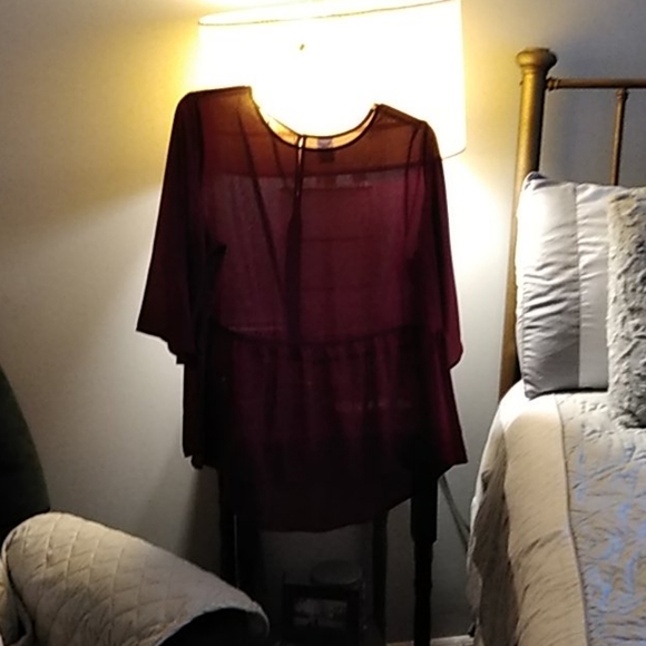 Top - Picture 2 of 2